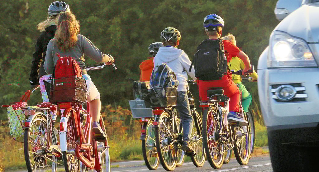 Vielerorts ein ähnliches Bild:  Schüler nutzen ihr Fahrrad auf dem Weg zur Schule. Ihre Verkehrrssicherheit wurde überprüft.