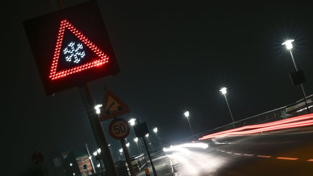 Erneut kommt es im Nordwesten zu witterungsbedingten Schulausfällen. (Archivbild)