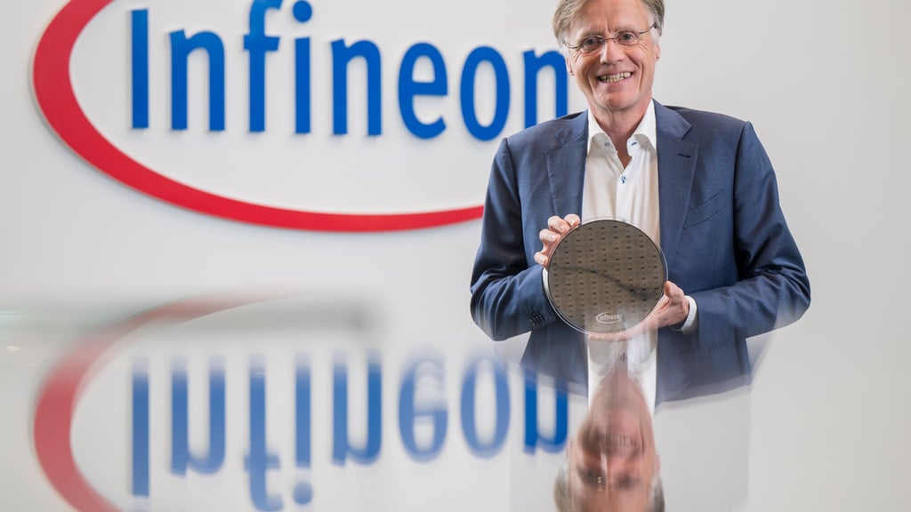 Infineon-Chef Jochen Hanebeck will die Investitionen beschleunigen. (Archivbild)