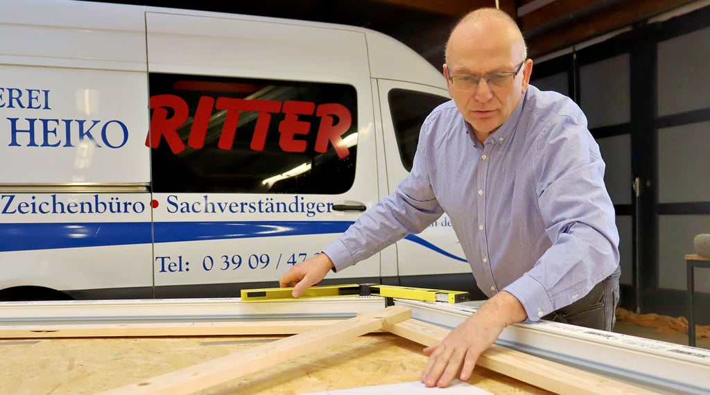 Tischlermeister Heiko Ritter aus Klötze wurde von der Handwerkskammer zum Sachverständigen berufen. 