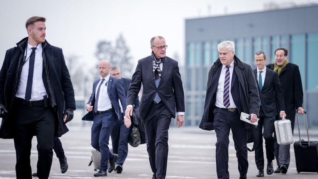 Kanzler Merz will die Beziehungen zu wichtigen Ländern außerhalb von EU und Nato stärken.