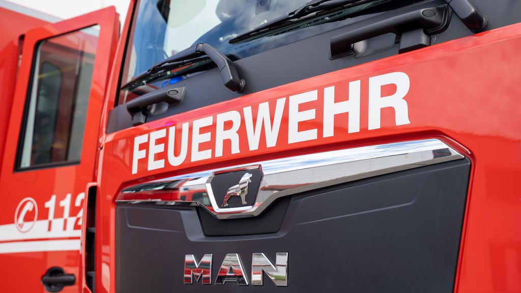 Die Feuerwehr konnte den Brand in Blankenheim schnell löschen.