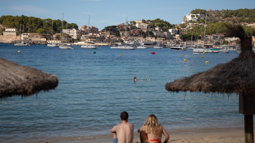 Spanien bleibt laut einer repräsentativen Umfrage das beliebteste Reiseziel der Deutschen in Europa. (Archivbild)