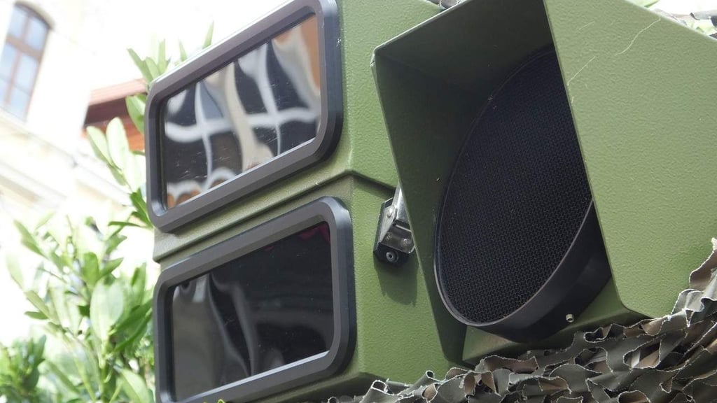 Ein Mann hat in Magdeburg einen Blitzer umgestoßen. Dafür ist nun eine Strafe verhängt worden – und die kommt ihn teuer zu stehen.