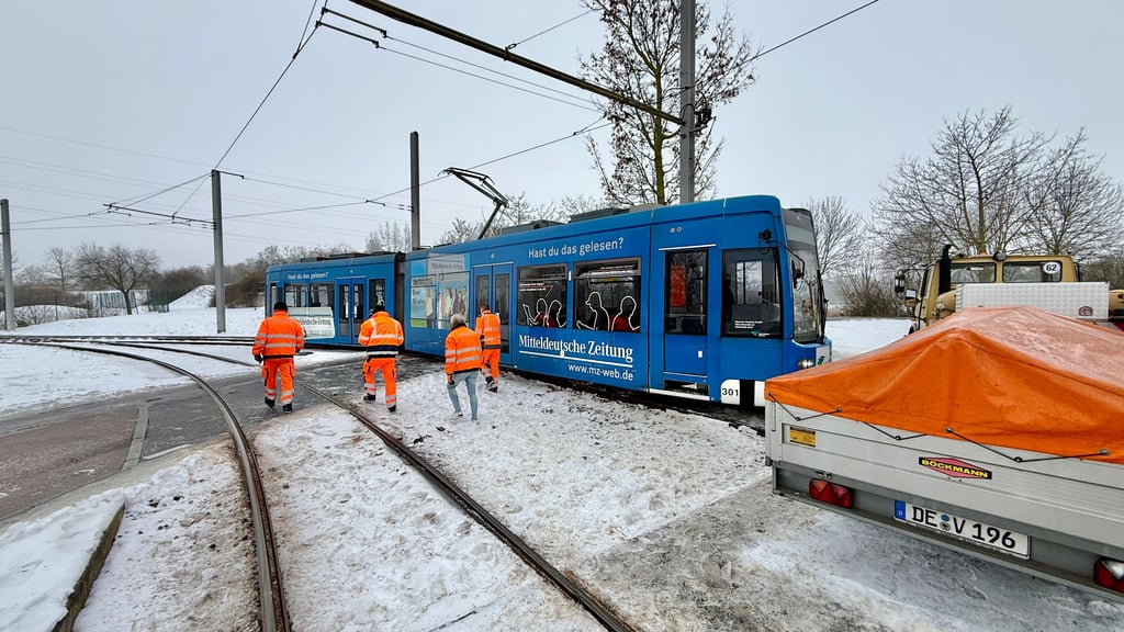 Am Junkerspark ist in der Nacht eine Straßenbahn entgleist.