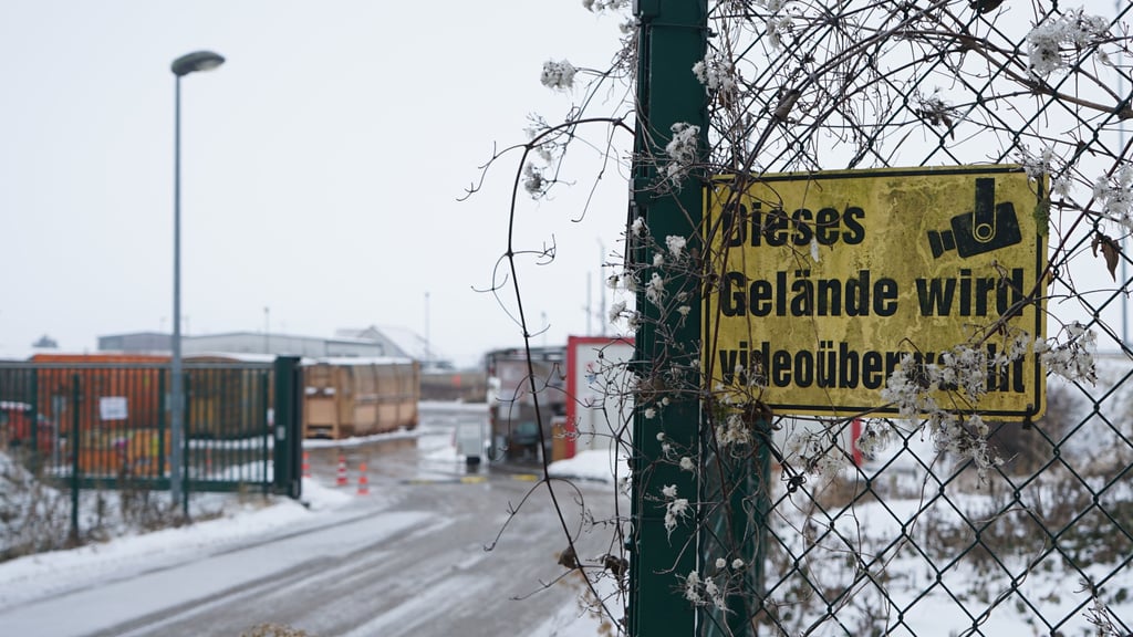 Der Kommunalservice Börde lässt seine Annahmestellen noch besser überwachen, auch in Elbeu.