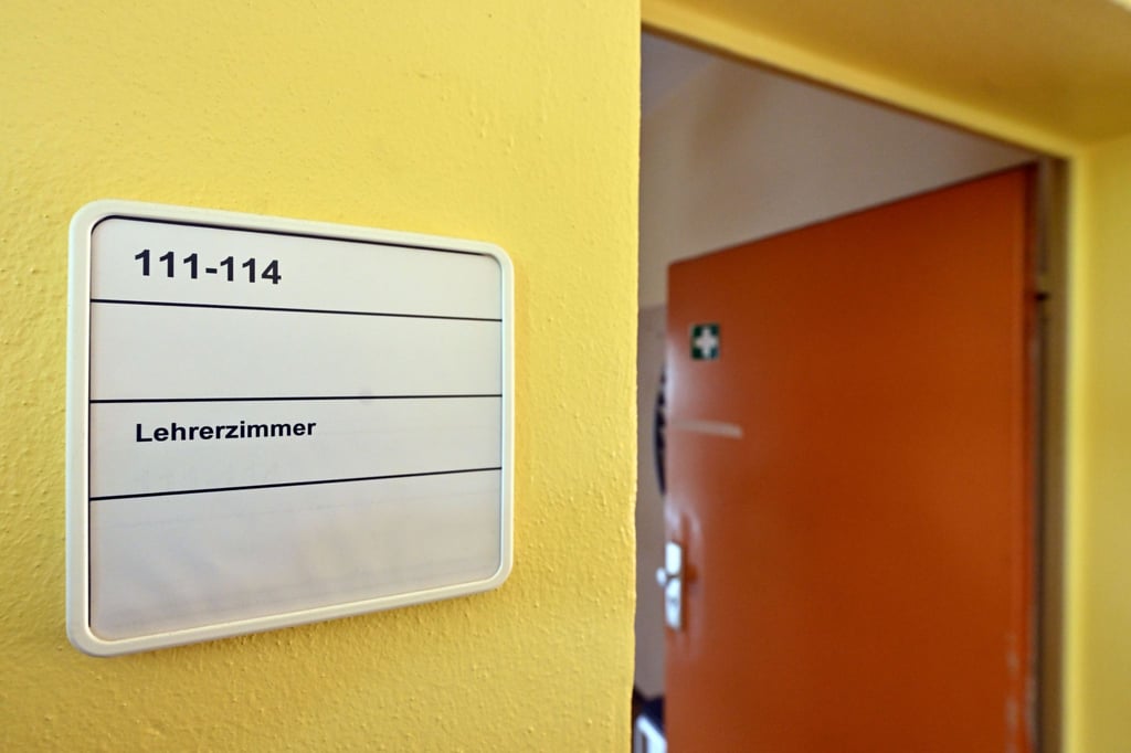 Rund 700 Lehramtswärter erhalten Post vom Land mit einem Jobangebot an Thüringer Schulen. (Symbolbild)