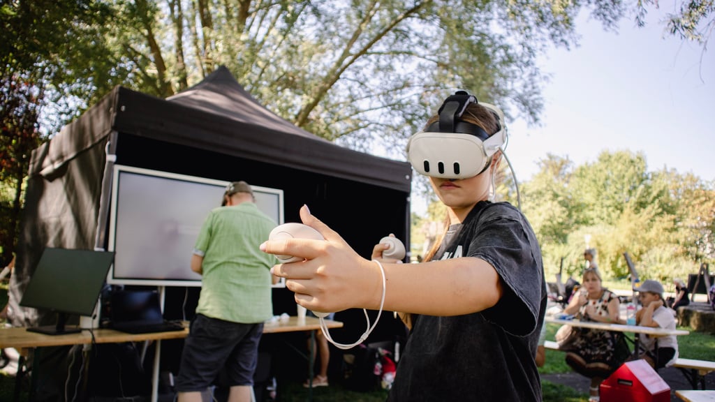 VR-Brillen testen und eigene VR-Erlebnisse erschaffen – diese Möglichkeit bietet das Digitalisierungszentrum Zeitz im Februar und März 2026 mit verschiedenen VR-Workshops an.