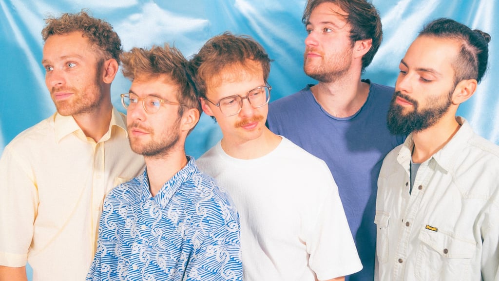 „Almost-Twins“ aus Leipzig geben in Magdeburg ein Konzert.