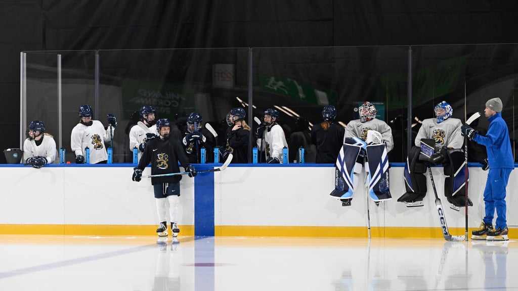 Längst nicht alle finnischen Spielerinnen können trainieren.