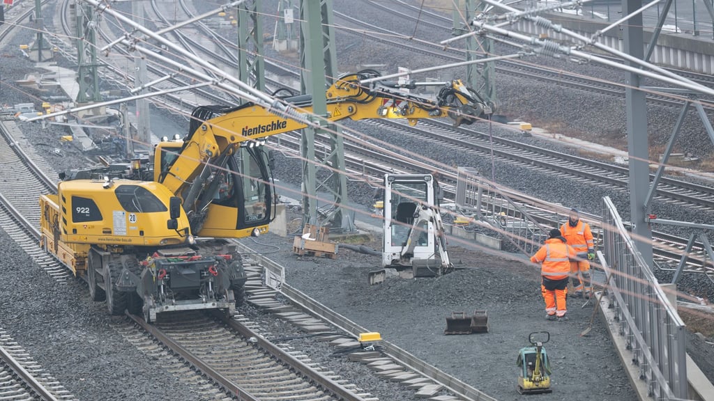 Das Kreuzungsbauwerk am Dresdner Hauptbahnhof wird komplett ersetzt.