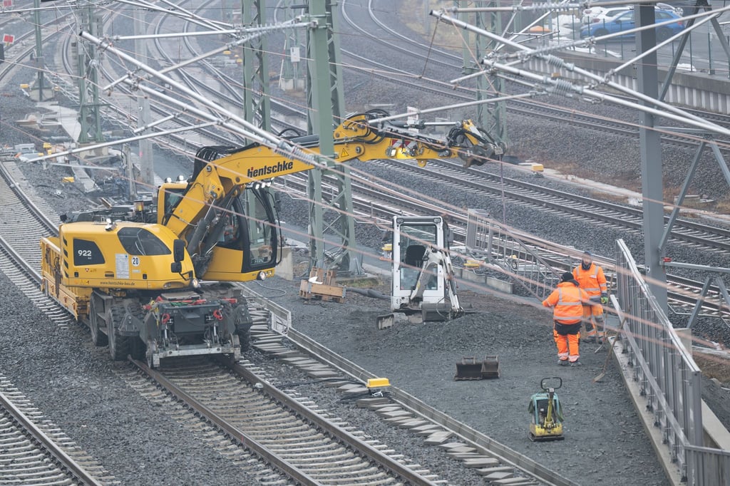 Das Kreuzungsbauwerk am Dresdner Hauptbahnhof wird komplett ersetzt.