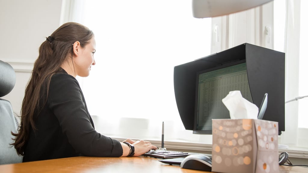 Wer sich trotz AU wieder fit für den Job fühlt, kann nach Rücksprache mit dem Vorgesetzten auch wieder arbeiten.