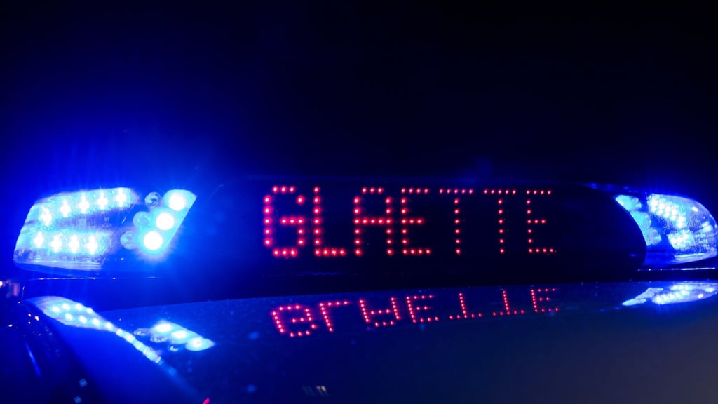 Ein Auto ist am Donnerstag zwischen Patzschwig und Kleinkorgau verunglückt.