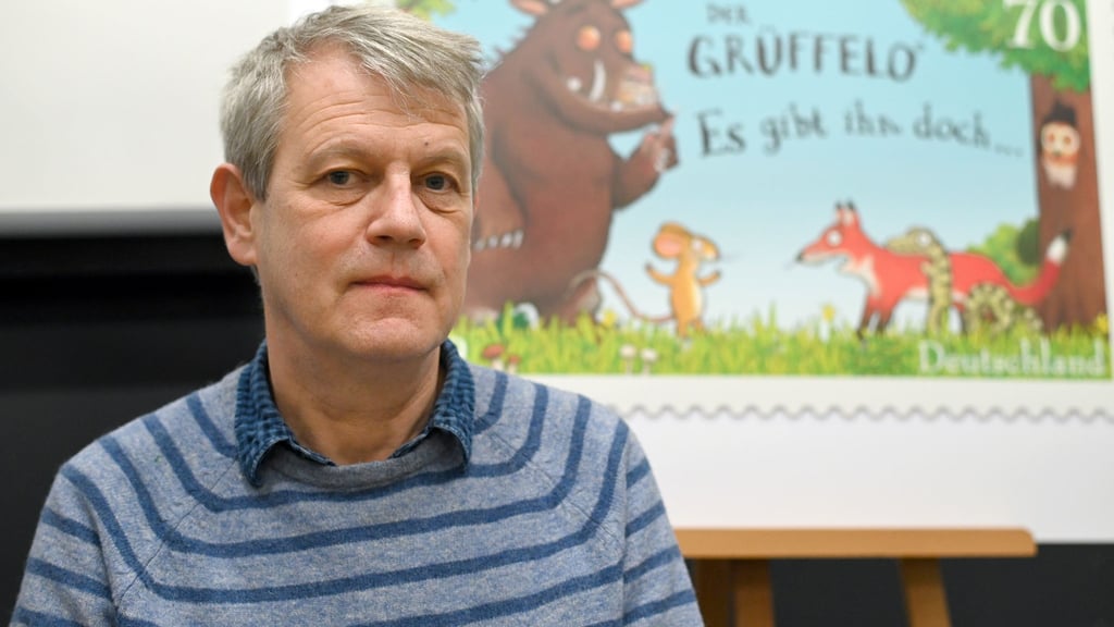 Der deutsche Illustrator Axel Scheffler gab dem weltberühmten Monster vor Jahren sein Gesicht. (Archivbild)