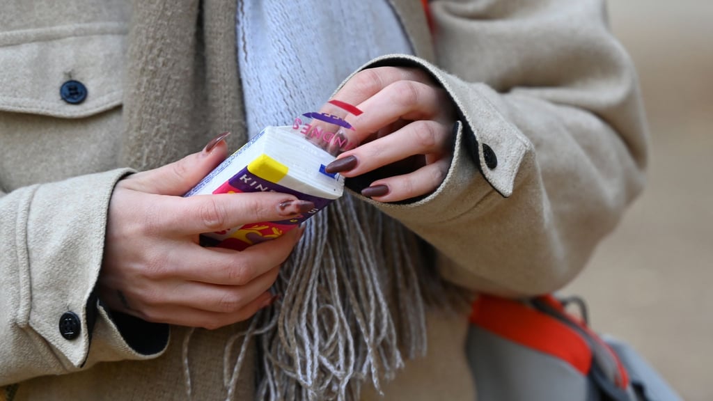 Das Robert Koch-Institut geht von 7,4 Millionen akuten Atemwegserkrankungen in Deutschland aus (Symbolbild).