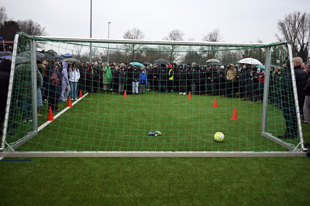 In Dormagen nehmen die Menschen Abschied von Yosef.