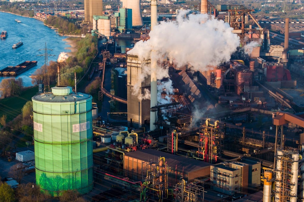 Einigung mit Thyssenkrupp: Der Stahlkonzern Salzgitter übernimmt den Duisburger Stahlerzeuger HKM ab Juni komplett - falls auch der dritte Eigentümer Vallourec zustimmt. (Archivbild)