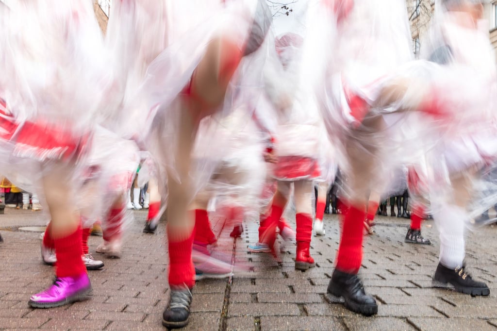 In Cottbus startet am Sonntag der Karnevalsumzug. (Archivbild)