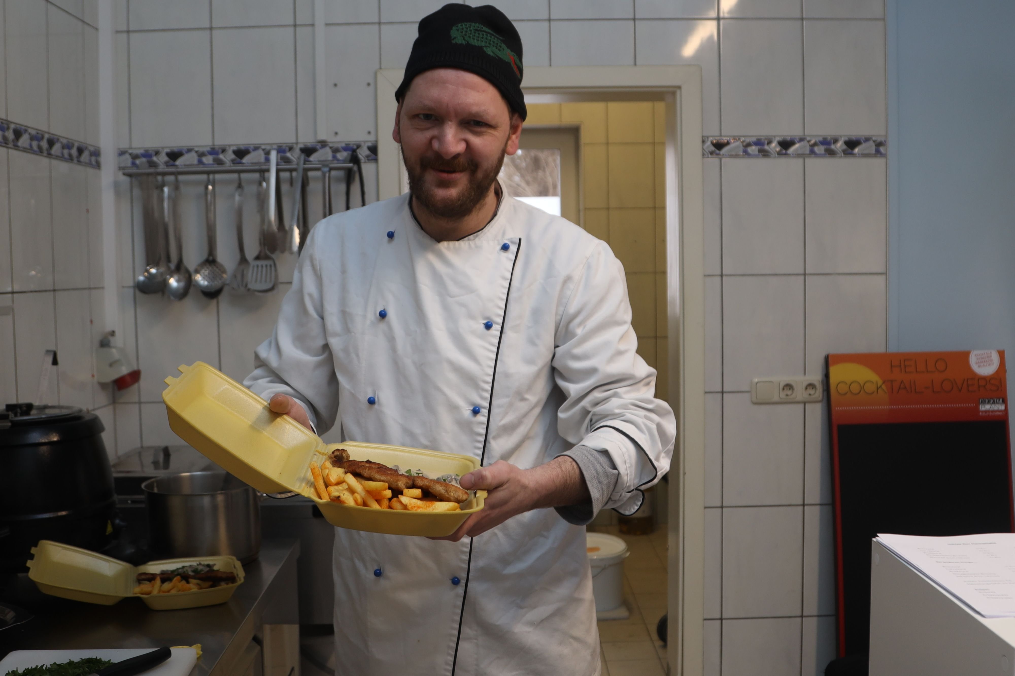 Comeback: Kult-Imbiss in der Börde: Schnitzel, Pommes, Erbsensuppe: Imbiss an der B71 feiert Wiedergeburt