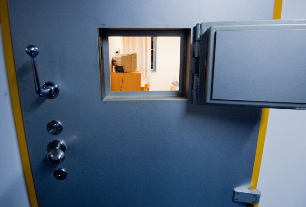 Ein Mann ist in seiner Gefängniszelle der JVA Uelzen gestorben. (Symbolbild)