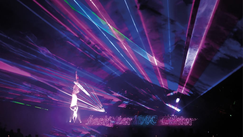 Das Europa-Rosarium im Lichterglanz. Die Nacht der 1.000 Lichter wird in diesem Jahr zusammen mit dem Berg- und Rosenfest gefeiert.  