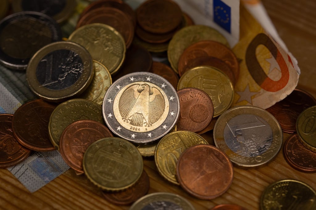 Die Thüringer AfD-Fraktion fordert weiterhin bargeldloses Bezahlen von Fahrscheinen im öffentlichen Personennahverkehr. (Symbolbild)