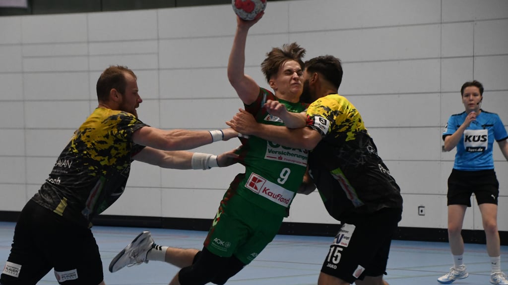 Leon Bahr (am Ball) will mit den Youngsters den Status, eines der heimstärksten Teams in der 3. Liga Nord-Ost zu sein, verteidigen.