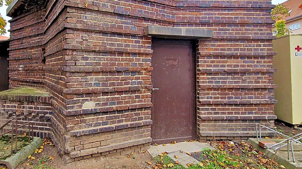 Der Klinkerbau  am Markt soll abgerissen werden. 