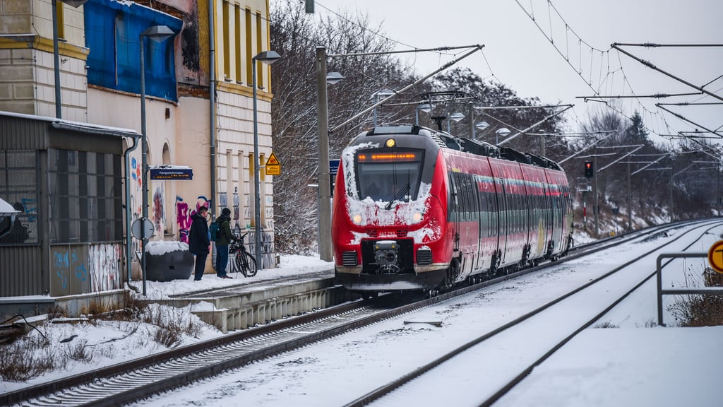 Die S6 verkehrt für anderthalb Wochen mit Bussen als Schienenersatzverkehr.