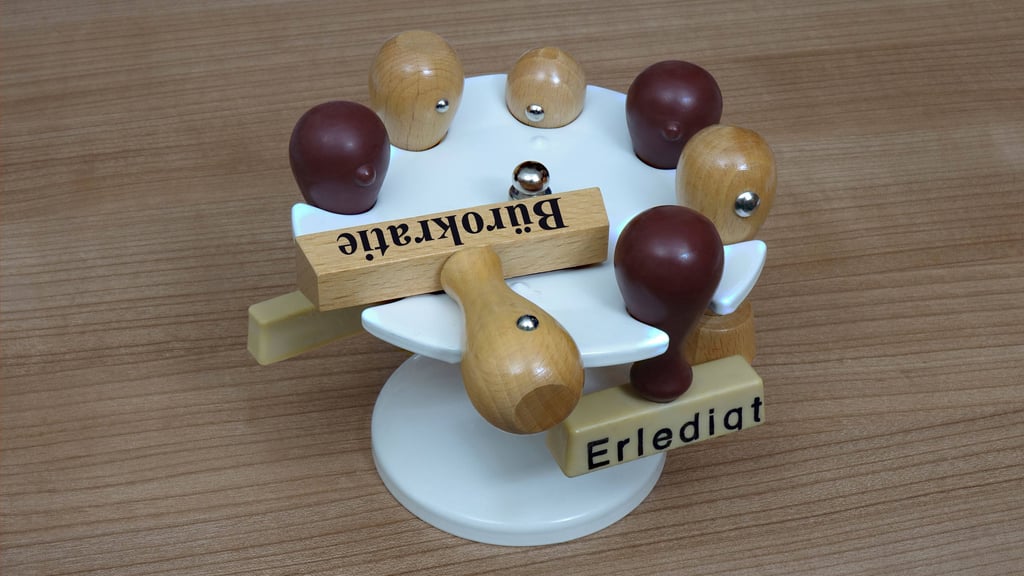 In den Verwaltungen im Landkreis Börde und in der Stadt Haldensleben fällt nach wie vor viel Papierkram an.