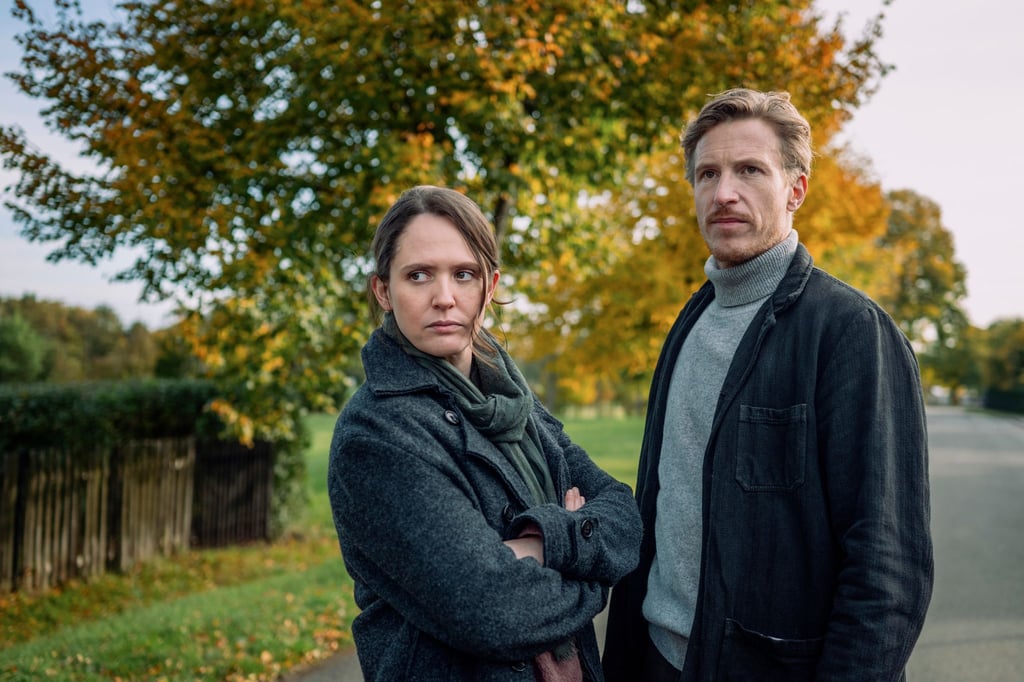 Murphy und Herbst scheinen Gefallen aneinander zu finden, doch beide bringen einiges an emotionalem Gepäck mit.