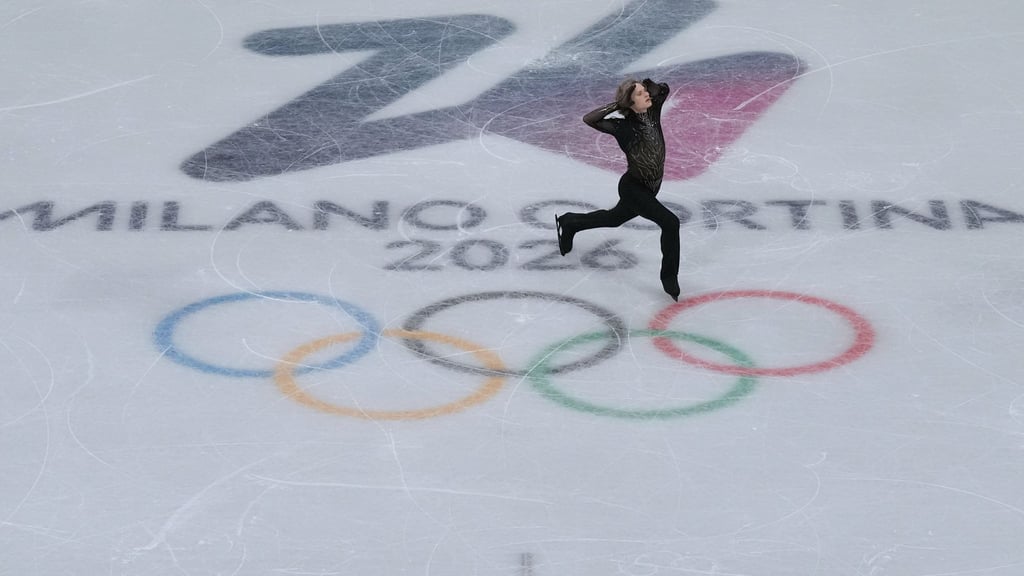 Ilia Malinin sichert dem US-Team die Goldmedaille.