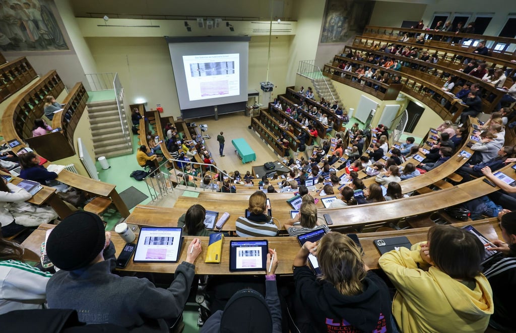 Das Geld stammt aus dem 500 Milliarden Euro schweren, schuldenfinanzierten Sondervermögen für Infrastruktur und Klimaschutz. (Symbolbild)