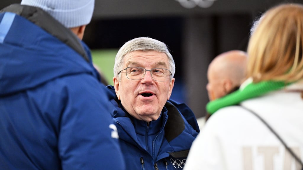 Ex-IOC-Boss Thomas Bach schaute am Sonntag auch im Deutschen Haus vorbei.