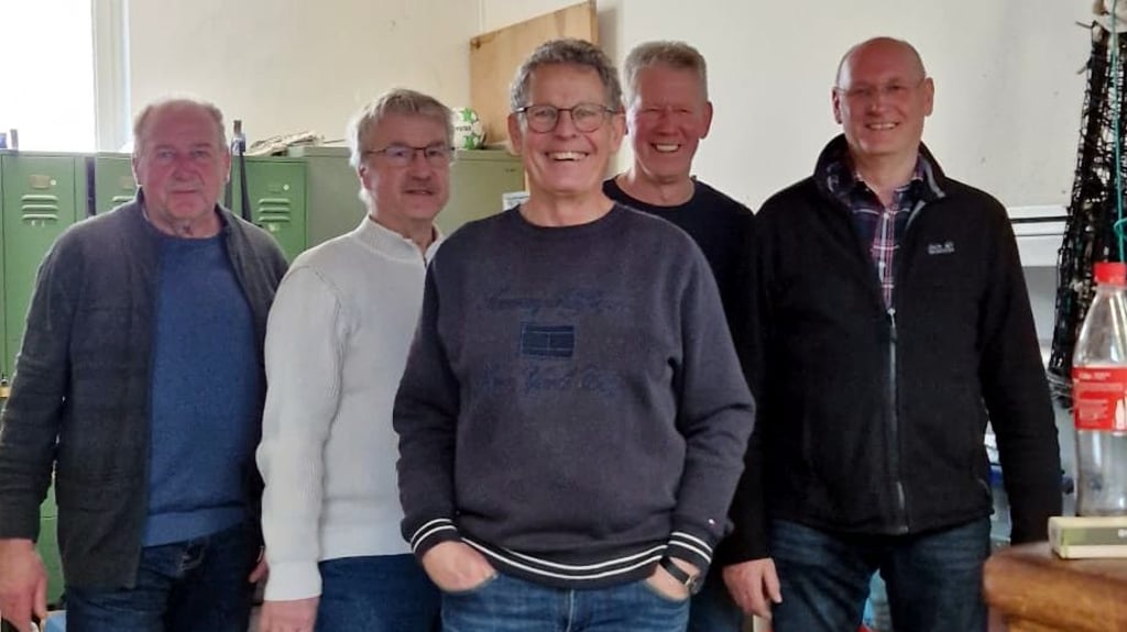 Ein Dank geht an die Alten Herren der Abteilung Volleyball der SG Calvörde für die Unterstützung beim Catering. Tatkräftig dabei waren Paul Lehmann (v.l.), Axel Höfer, Werner Kleische, Fred Martins und Gerd Müller.