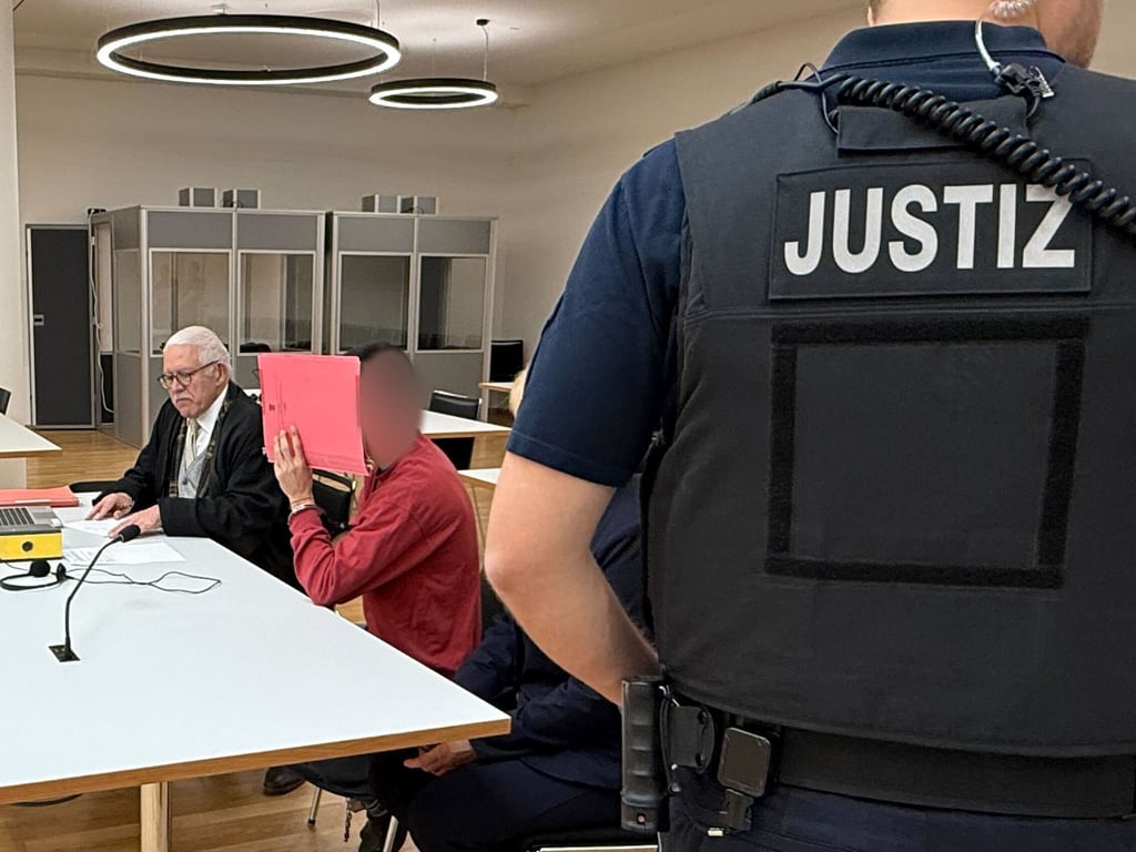 Das heute sieben Jahre alte Mädchen soll sich gegen den Mann gewehrt haben.