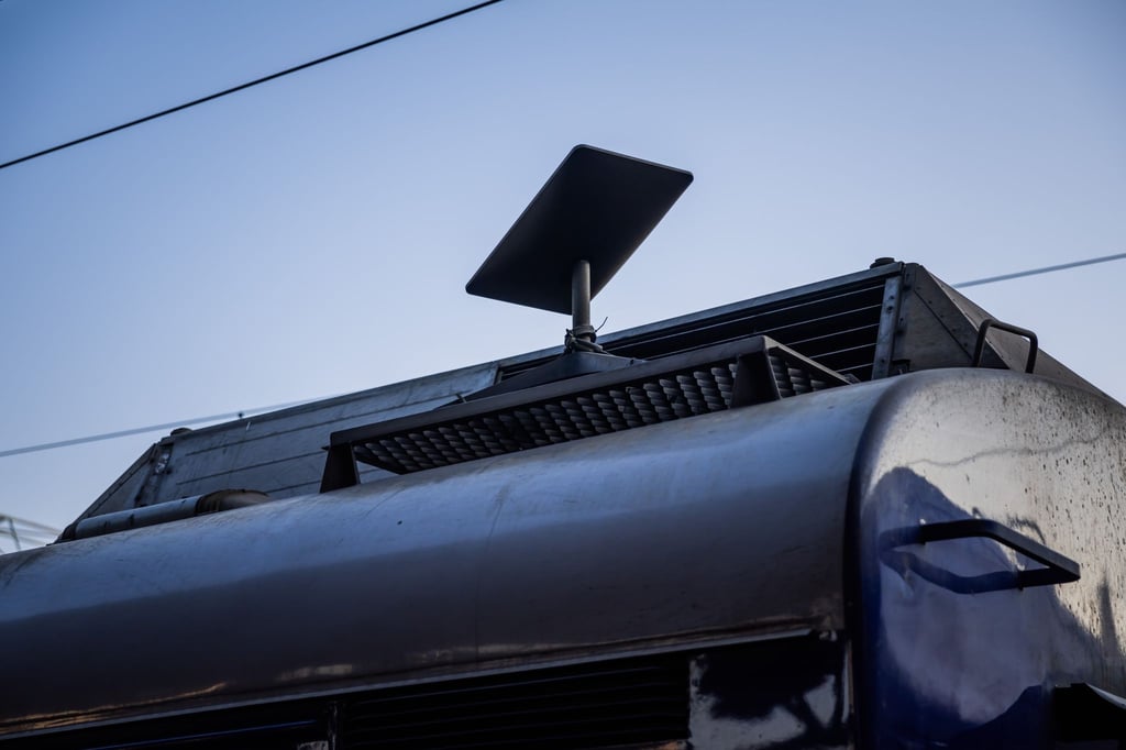 Starlink-Antennen bieten Internet-Zugang ohne Infrastruktur und wird damit im Ukraine-Krieg von beiden Konfliktparteien genutzt. (Symbolbild)