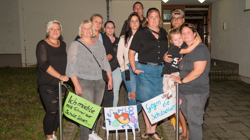 Eltern aus Remkersleben und Klein Wanzleben hatten bei der Sitzung des Stadtrates in Wanzleben gegen eine Schulschließung demonstriert. Jetzt gibt es einen Bürgerentscheid.