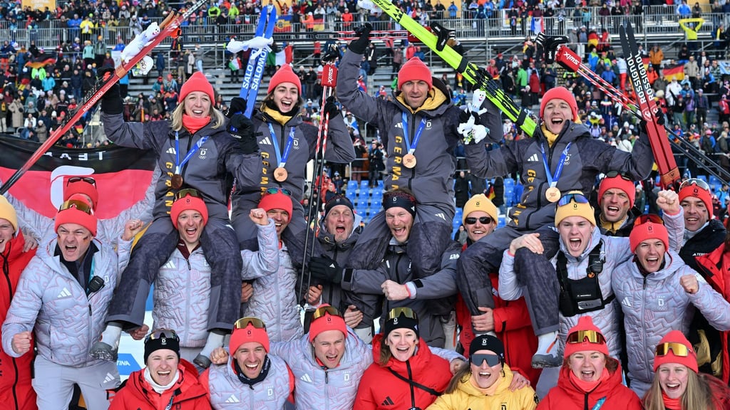 So kann es weitergehen: Zum Biathlon-Auftakt gab's Bronze.