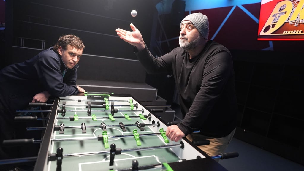 Der Schauspieler Özgür Karadeniz ist als neuer Wachhabender Tarkan Yildiz im „Großstadtrevier“ dabei.