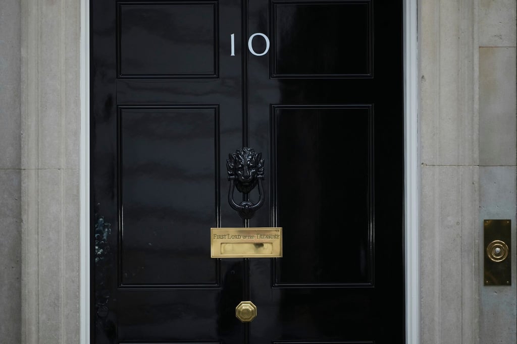 Der Kommunikationschef der Downing Street tritt zurück.
