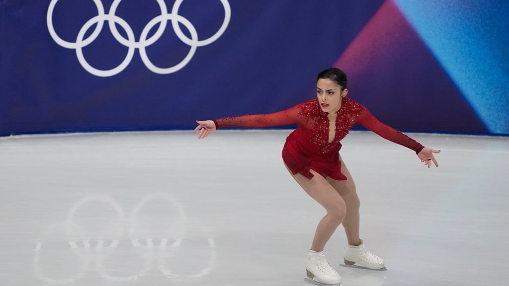 Kanadas Eiskunstläuferin Madeline Schizas verpasste eine Abgabefrist an ihrer Universität.