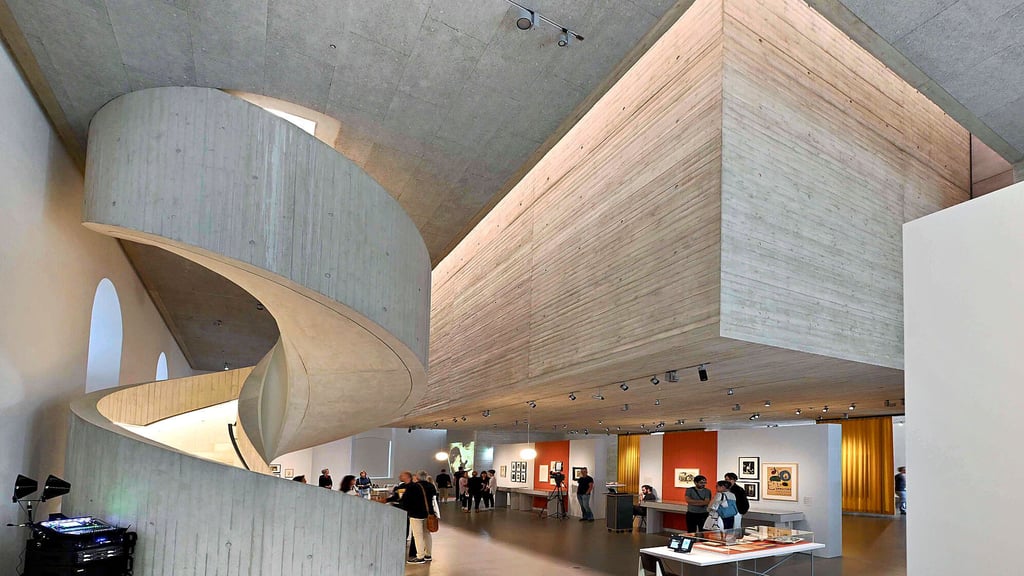 Außen barock, innen spektakulär modern: das Archiv der Avantgarden in Dresden