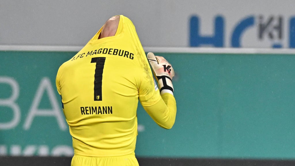 Dominik Reimann sah im Spiel gegen Greuther Fürth nicht gut aus, aber das gesamte Team des 1. FC Magdeburg hatte große Probleme mit den Eckbällen des Gegners.