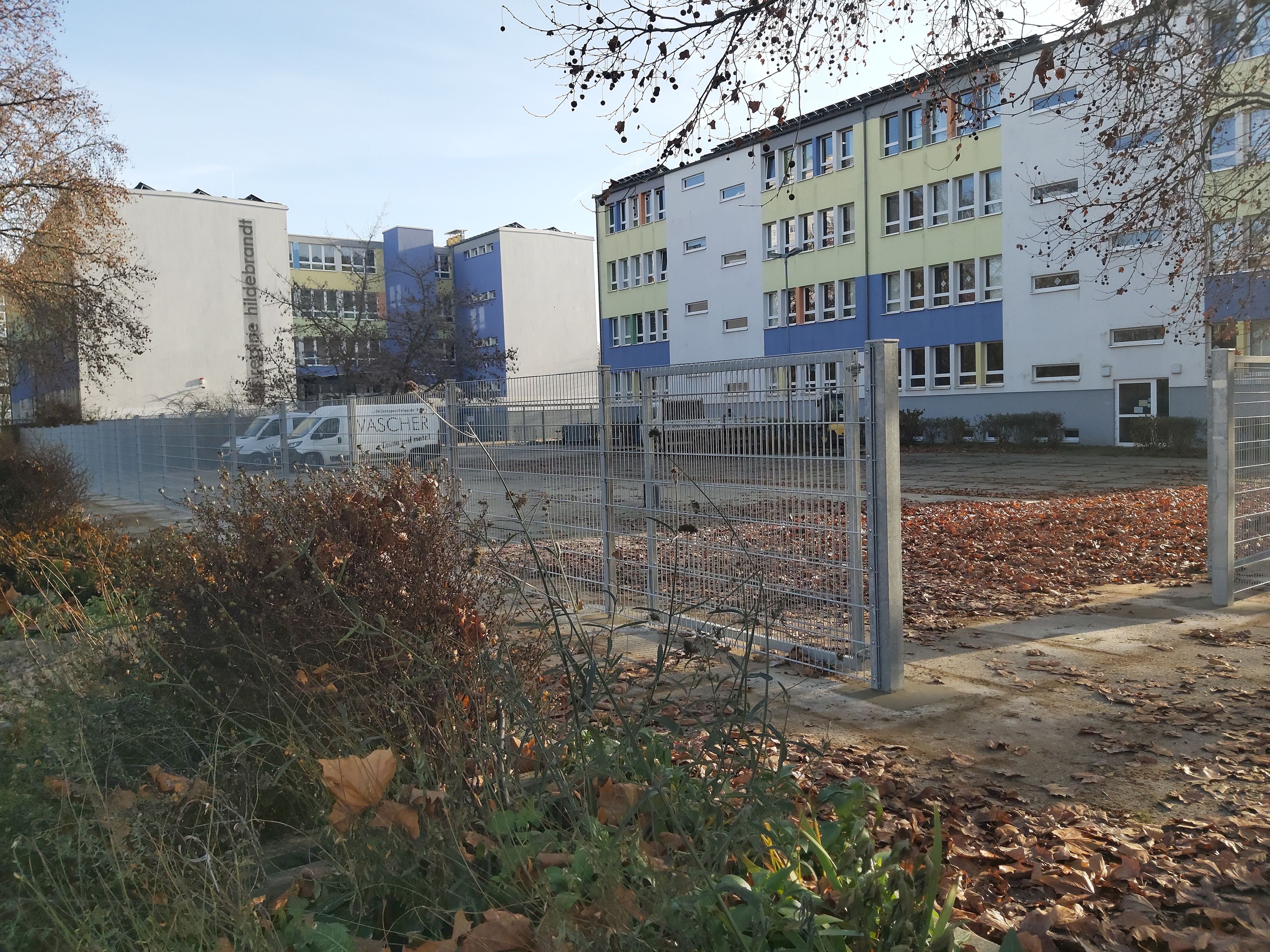 Abriss von Kiosken: Nach Döner-Aus: Schulhof für Magdeburger IGS wird größer