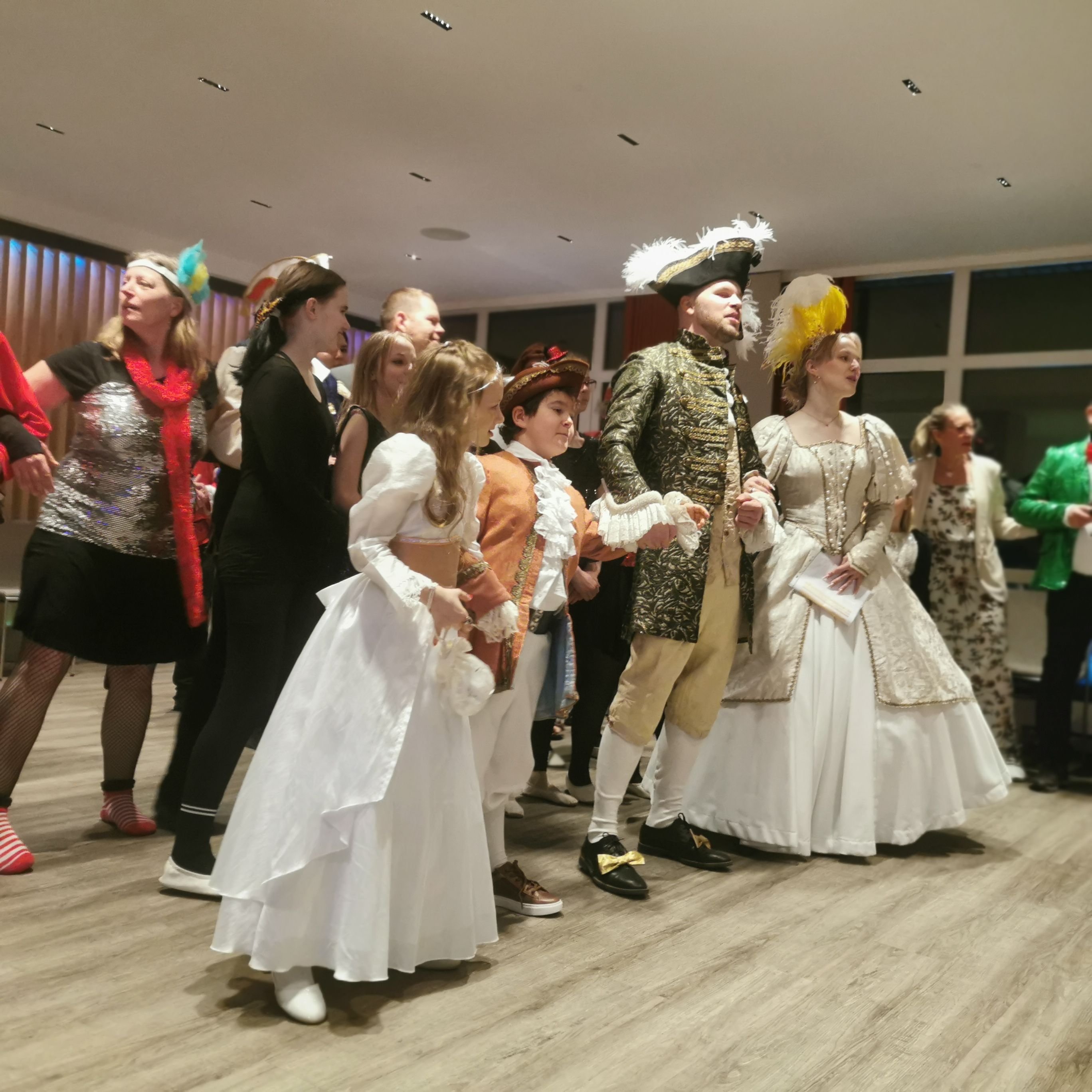 Inklusion im Harz: Rolli-Club und KCV machen Halberstadt zur Karnevalshochburg