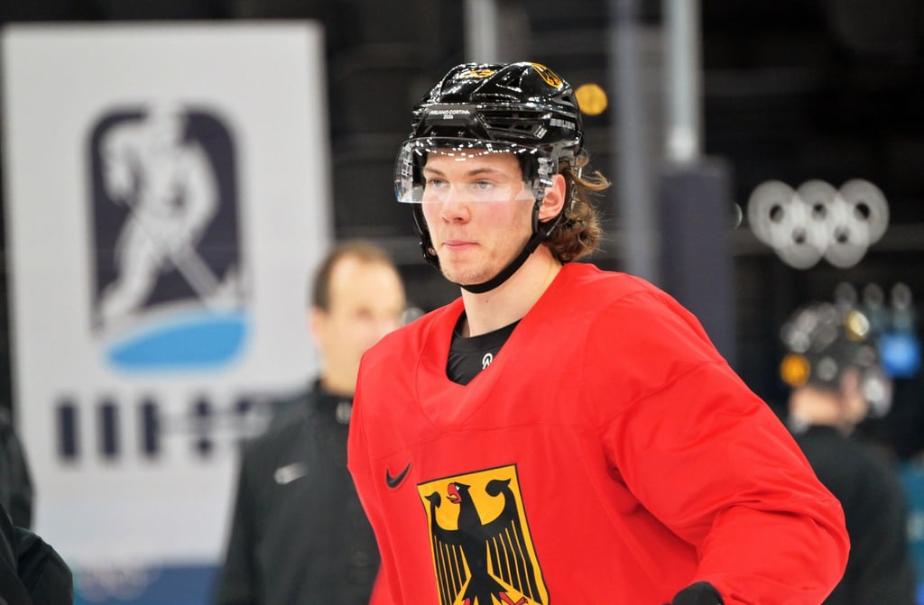 Moritz Seider traf im olympischen Dorf einen alten Schulkameraden: Den Eisschnellläufer Moritz Klein.