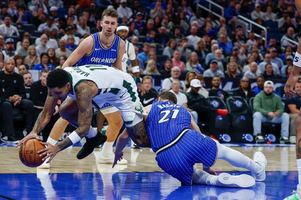 Franz Wagner (hinten) erzielte bei seinem Comeback 14 Punkte.