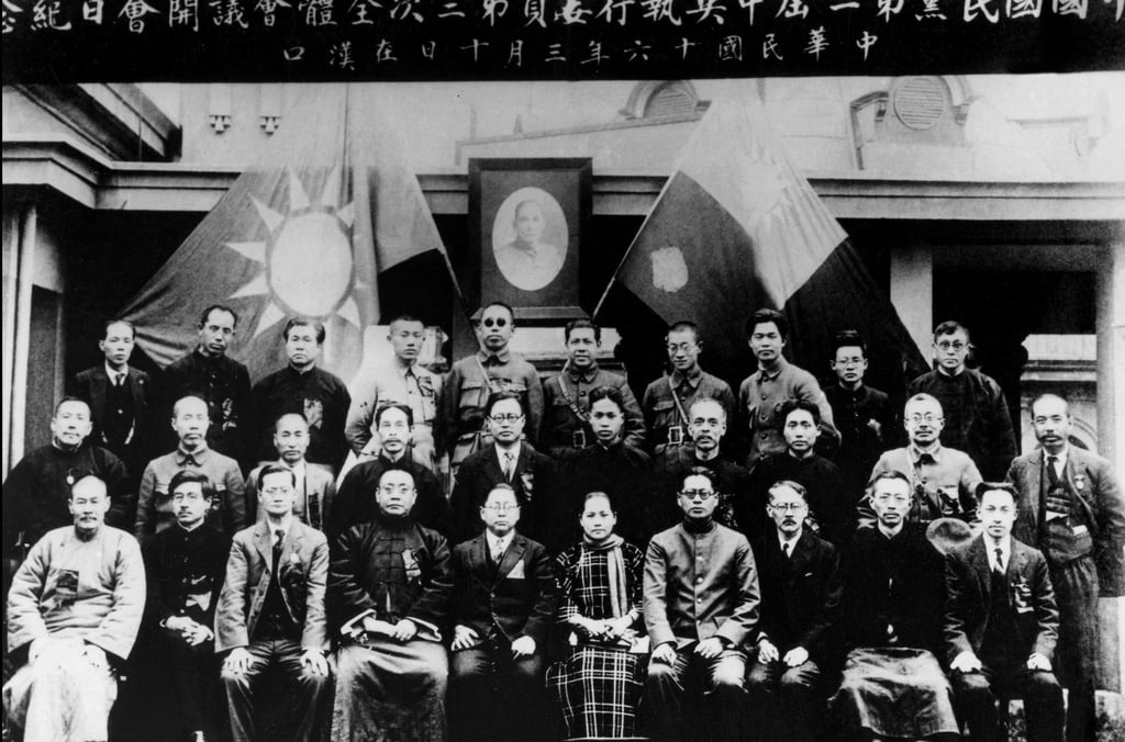 Im Zweiteiler „China - Wie eine Nation entstand“ wird mit eindrücklichen Archiv-Aufnahmen der historische Verlauf von der Gründung der Republik China bis zur heutigen Volksrepublik China nachvollzogen.